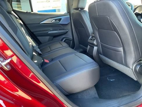 New 2026 Chevrolet Equinox EV LT image 15