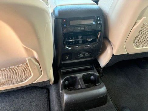 Used 2022 Jeep Grand Cherokee L Limited RWD image 14