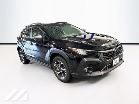 Used 2024 Subaru Crosstrek 2.0i Premium AWD/4WD image 3