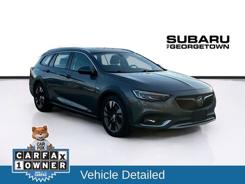 Used 2018 Buick Regal Essence w/ Driver Confidence Package #1 image 1