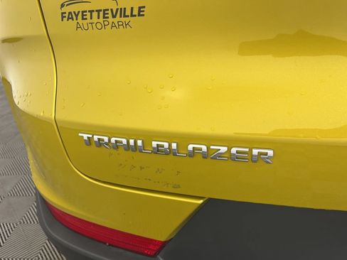 Certified 2024 Chevrolet TrailBlazer ACTIV w/ Convenience Package FWD image 5
