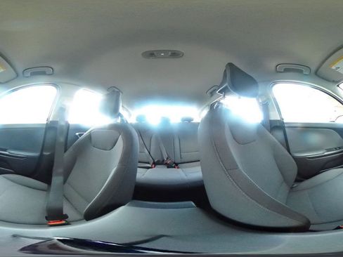 Used 2025 Kia K4 LXS image 43