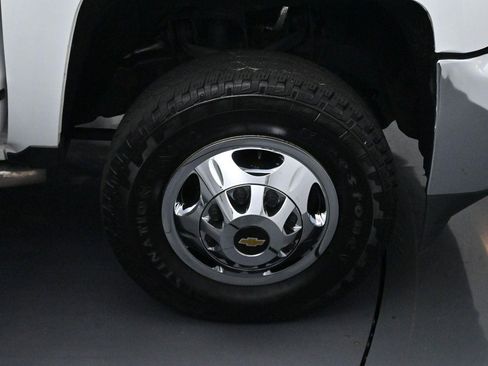 Used 2018 Chevrolet Silverado 3500 LTZ w/ Duramax Plus Package AWD/4WD image 33