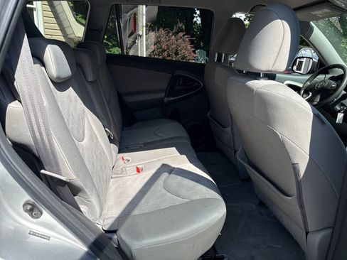 Used 2010 Toyota RAV4 4WD image 28
