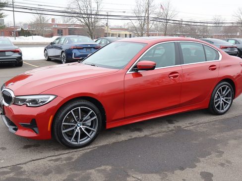 Used 2020 BMW 330i xDrive Sedan w/ Convenience Package image 1