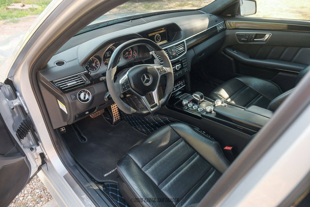 Used 2012 Mercedes-Benz E 63 AMG Wagon image 23