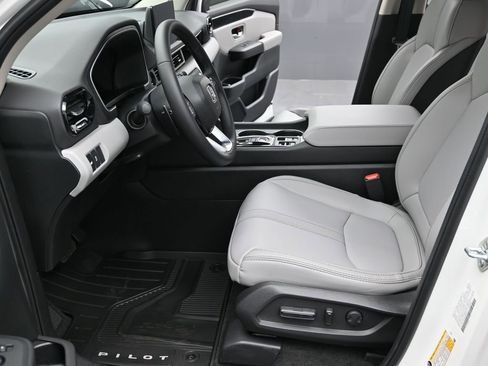 New 2025 Honda Pilot EX-L image 19
