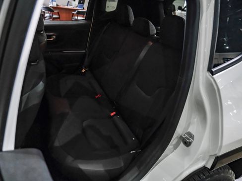 Used 2023 Jeep Renegade Trailhawk AWD/4WD image 35