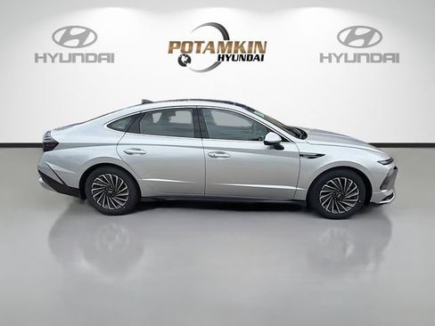New 2026 Hyundai Sonata SEL FWD image 4