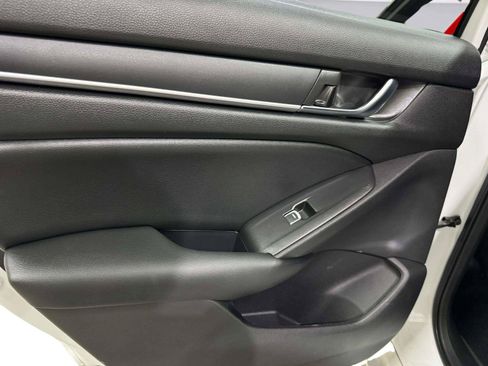 Used 2021 Honda Accord Sport image 40