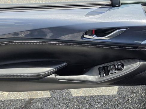 Used 2021 MAZDA MX-5 Miata RF Club RWD image 9