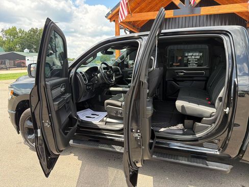 Used 2019 RAM 1500 Big Horn AWD/4WD image 7