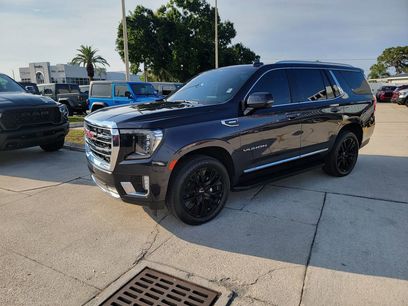Used 2023 GMC Yukon SLT w/ SLT Premium Package