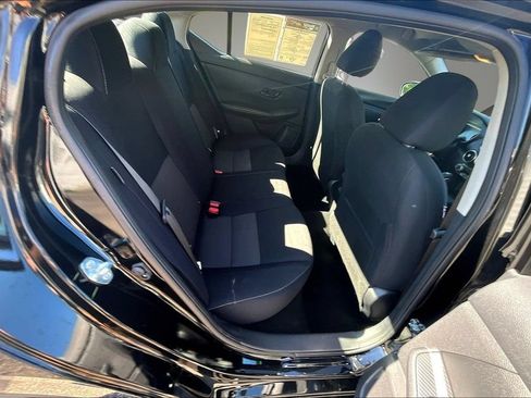 Used 2024 Nissan Sentra SV FWD image 25