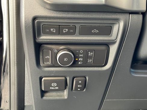 Used 2022 Ford F150 Lariat w/ Equipment Group 502A High image 27