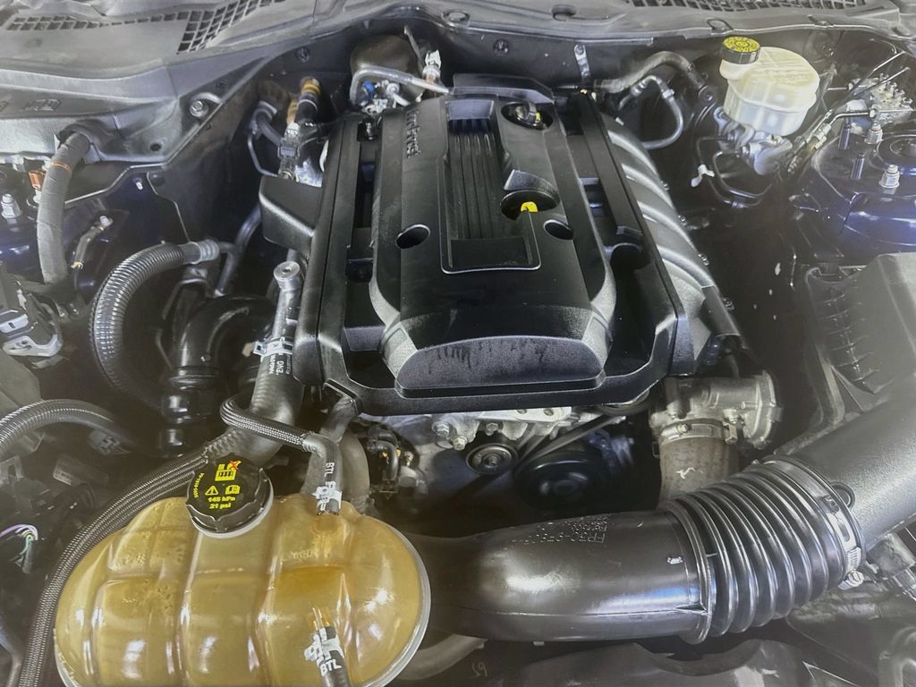 Used 2020 Ford Mustang Coupe RWD image 35