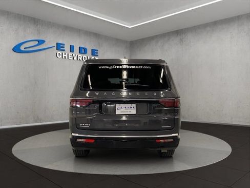 Used 2022 Jeep Wagoneer Series III AWD/4WD image 13