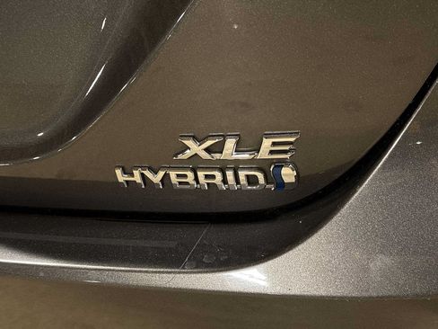 Certified 2023 Toyota Camry XLE FWD image 26
