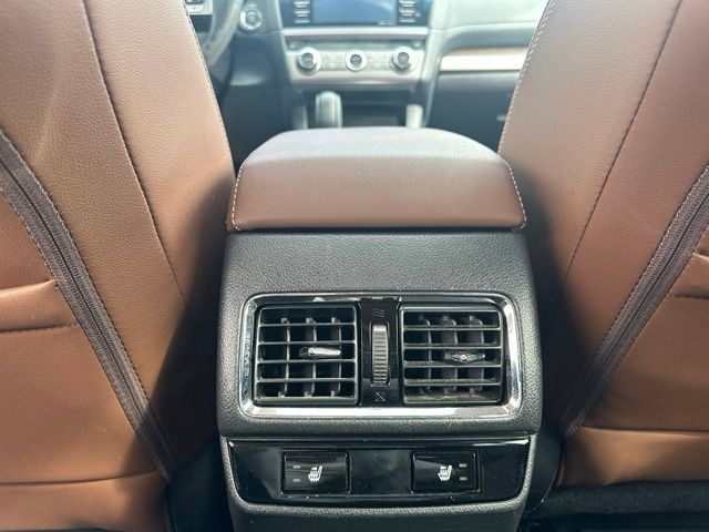 Used 2017 Subaru Outback 2.5i Touring w/ Popular Package #5A AWD/4WD image 20