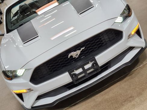 Used 2020 Ford Mustang Premium RWD image 20