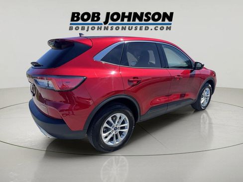 Used 2022 Ford Escape SE w/ Convenience Package AWD/4WD image 3