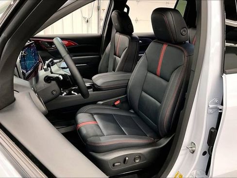Used 2026 Chevrolet Traverse RS AWD/4WD image 24