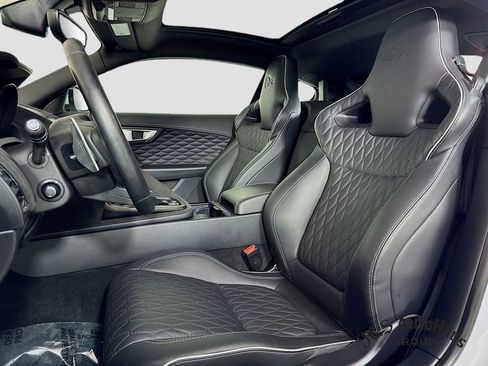 Used 2017 Jaguar F-TYPE SVR image 11