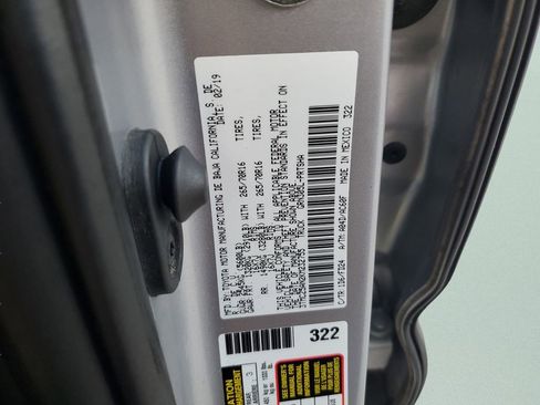 Used 2019 Toyota Tacoma TRD Off-Road AWD/4WD image 29