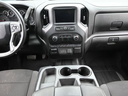 Used 2021 Chevrolet Silverado 1500 Custom w/ Safety Confidence Package AWD/4WD image 15
