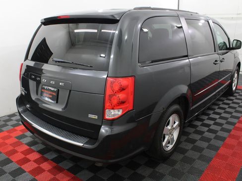 Used 2012 Dodge Grand Caravan SXT image 6
