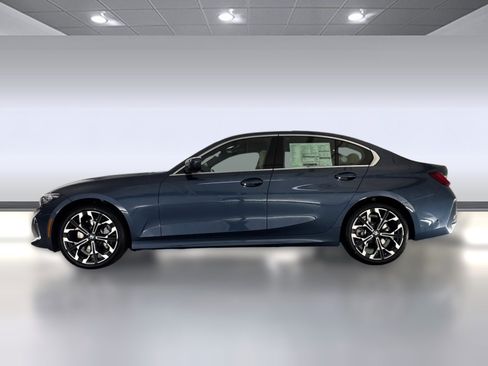 New 2026 BMW 330i Sedan w/ Convenience Package RWD image 2