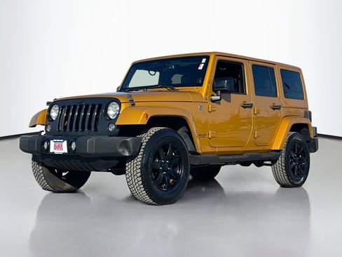 Used 2014 Jeep Wrangler Altitude image 12