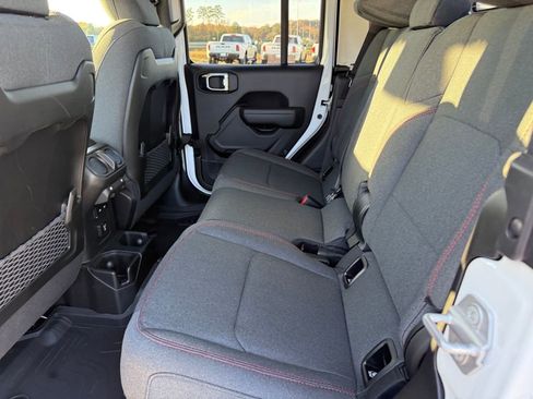 New 2026 Jeep Gladiator Rubicon image 25