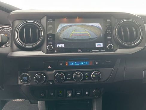 Used 2023 Toyota Tacoma TRD Off-Road image 18