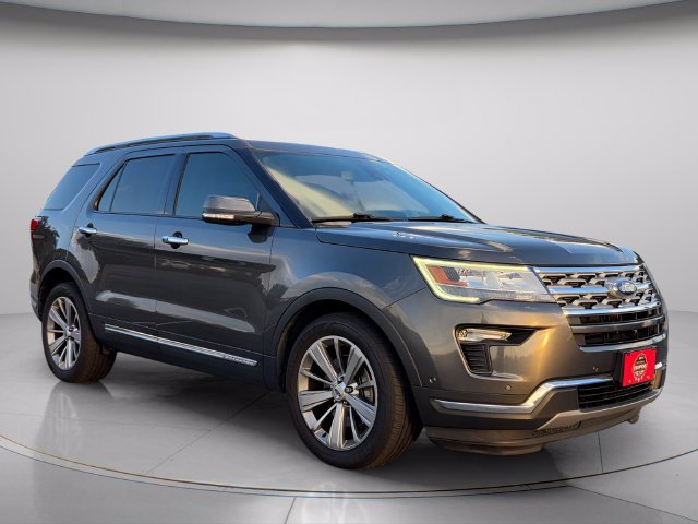 Used 2018 Ford Explorer Limited w/ Equipment Group 301A FWD image 5