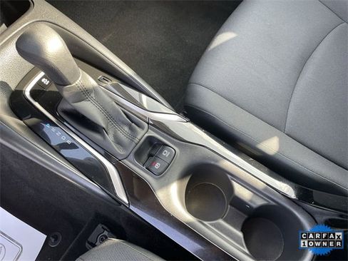 Used 2022 Toyota Corolla LE image 22