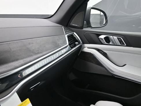 New 2026 BMW X5 sDrive40i w/ Premium Package RWD image 18