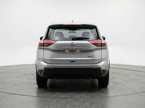 Used 2025 Nissan Rogue SV image 7