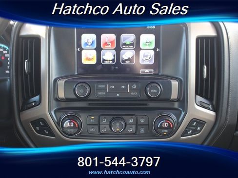 Used 2017 GMC Sierra 2500 Denali w/ Duramax Plus Package AWD/4WD image 21