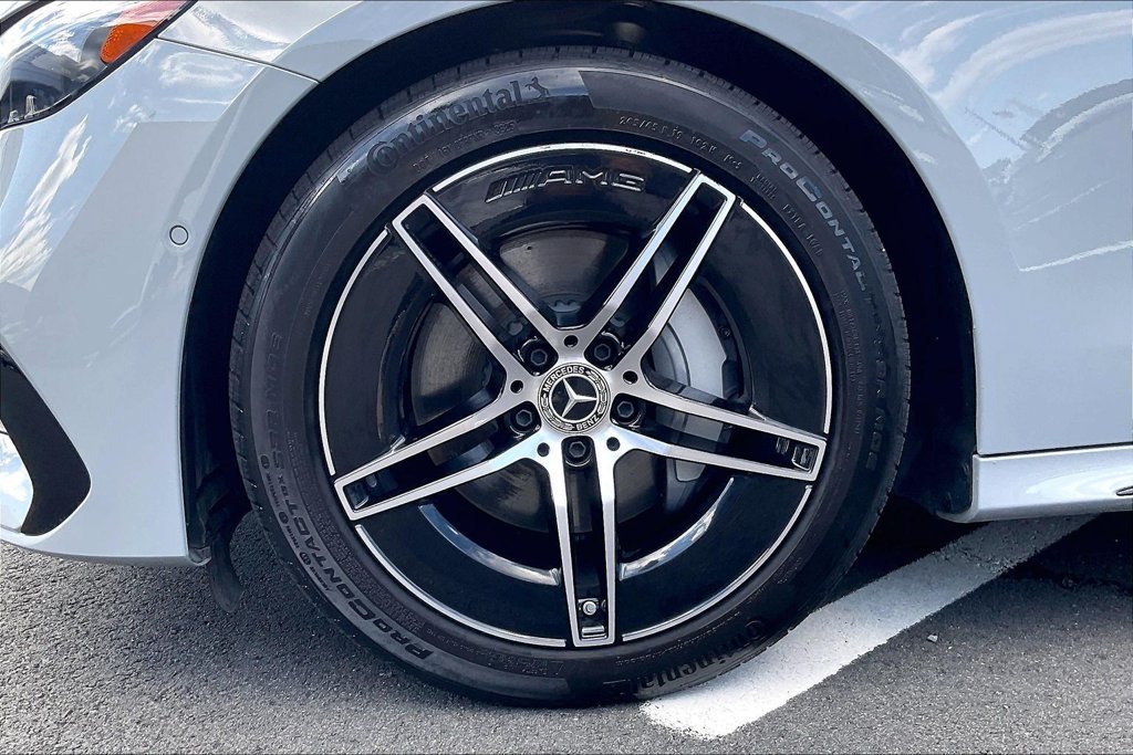 Used 2026 Mercedes-Benz E 350 4MATIC Sedan image 8