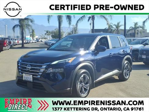 Certified 2025 Nissan Rogue SV FWD image 1