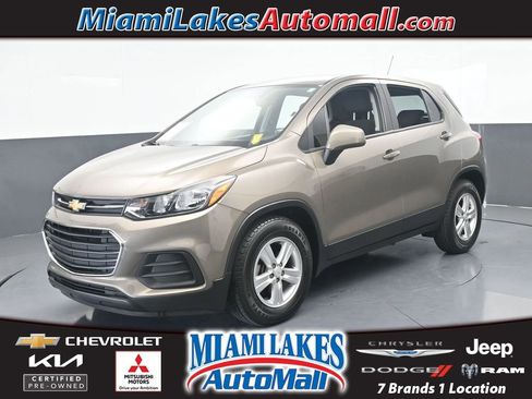 Used 2021 Chevrolet Trax LS w/ Tint and Cruise Package FWD image 1