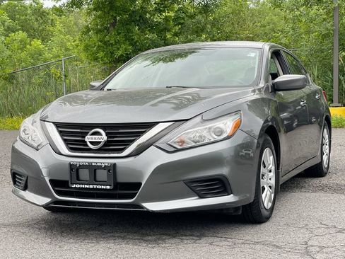 Used 2018 Nissan Altima 2.5 S w/ S Convenience Package FWD image 11