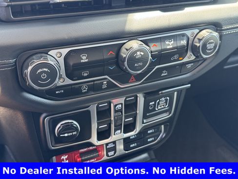 Used 2026 Jeep Wrangler Unlimited Rubicon AWD/4WD image 19