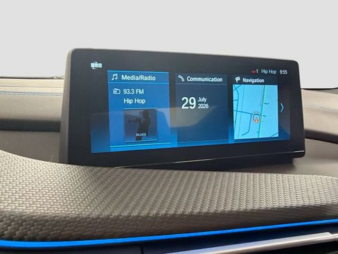 Used 2019 BMW i8 Roadster AWD/4WD image 16