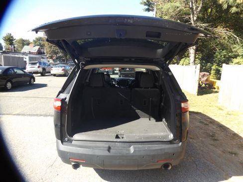 Used 2019 Chevrolet Traverse LT w/ LT Premium Package image 6