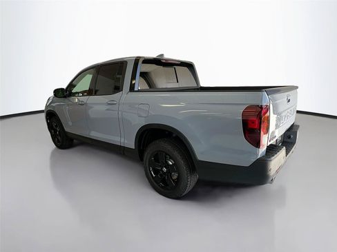 New 2026 Honda Ridgeline Black Edition image 10
