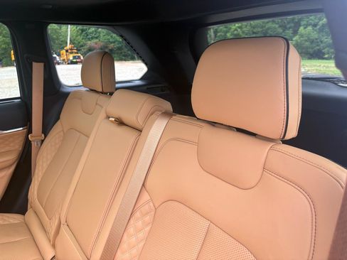 Used 2023 Jeep Grand Cherokee Summit AWD/4WD image 41
