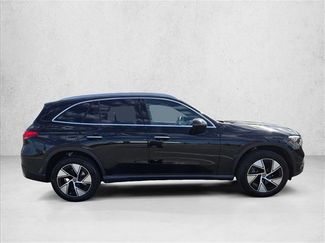 Used 2024 Mercedes-Benz GLC 300 GLC 300 video 4