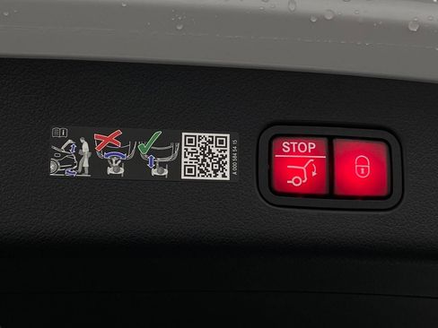 New 2026 Mercedes-Benz GLC 300 4MATIC image 7